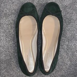 Hunter green ann Taylor flats